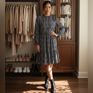 Lularoe Annebella med NWT Dark Blue & White